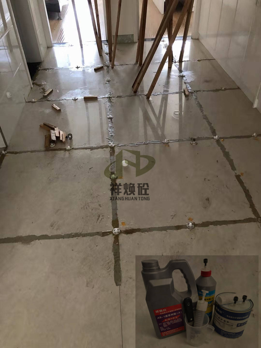 家里的墙砖翘起来了怎么修补视频(家里的墙砖翘起来了怎么修补视频讲解)