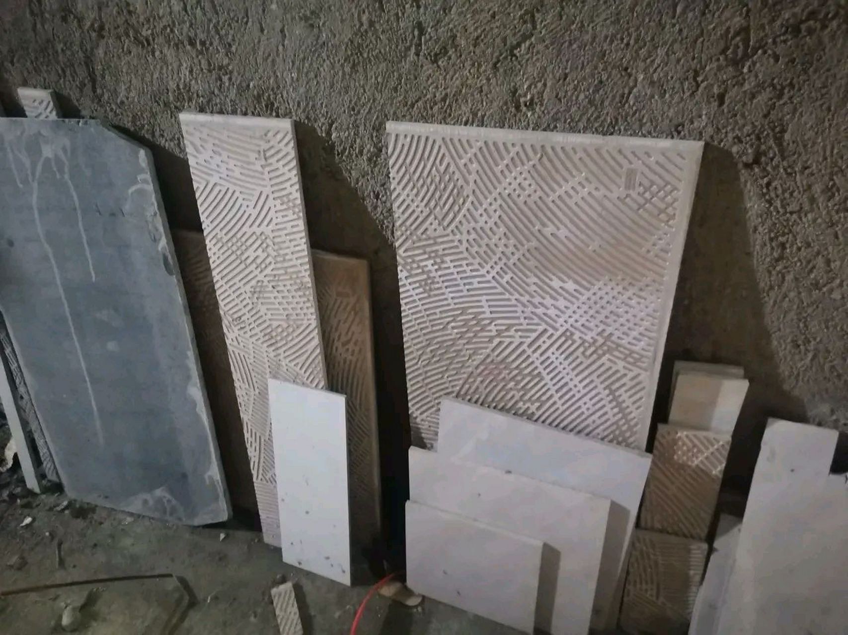 瓷砖工钱为什么那么贵呢(为什么瓷砖费用算出来这么高)