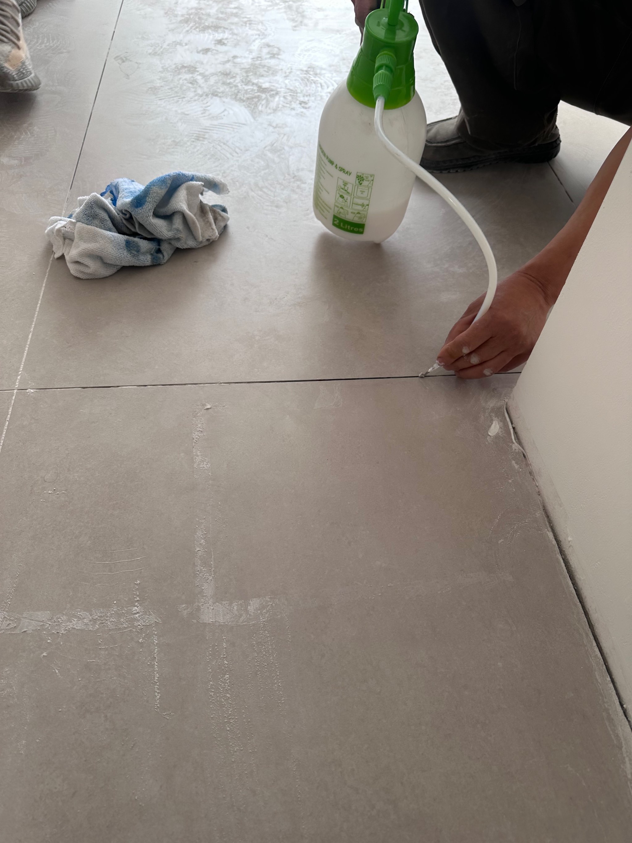 墙上砖掉了块怎么补救(墙上瓷砖掉了一小块怎么办) 墙上砖掉了块怎么补救(墙上瓷砖掉了一小块怎么办)