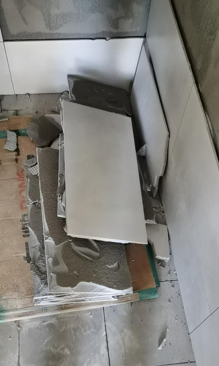 墙砖裂开了什么原因(墙砖裂开了什么原因引起的)