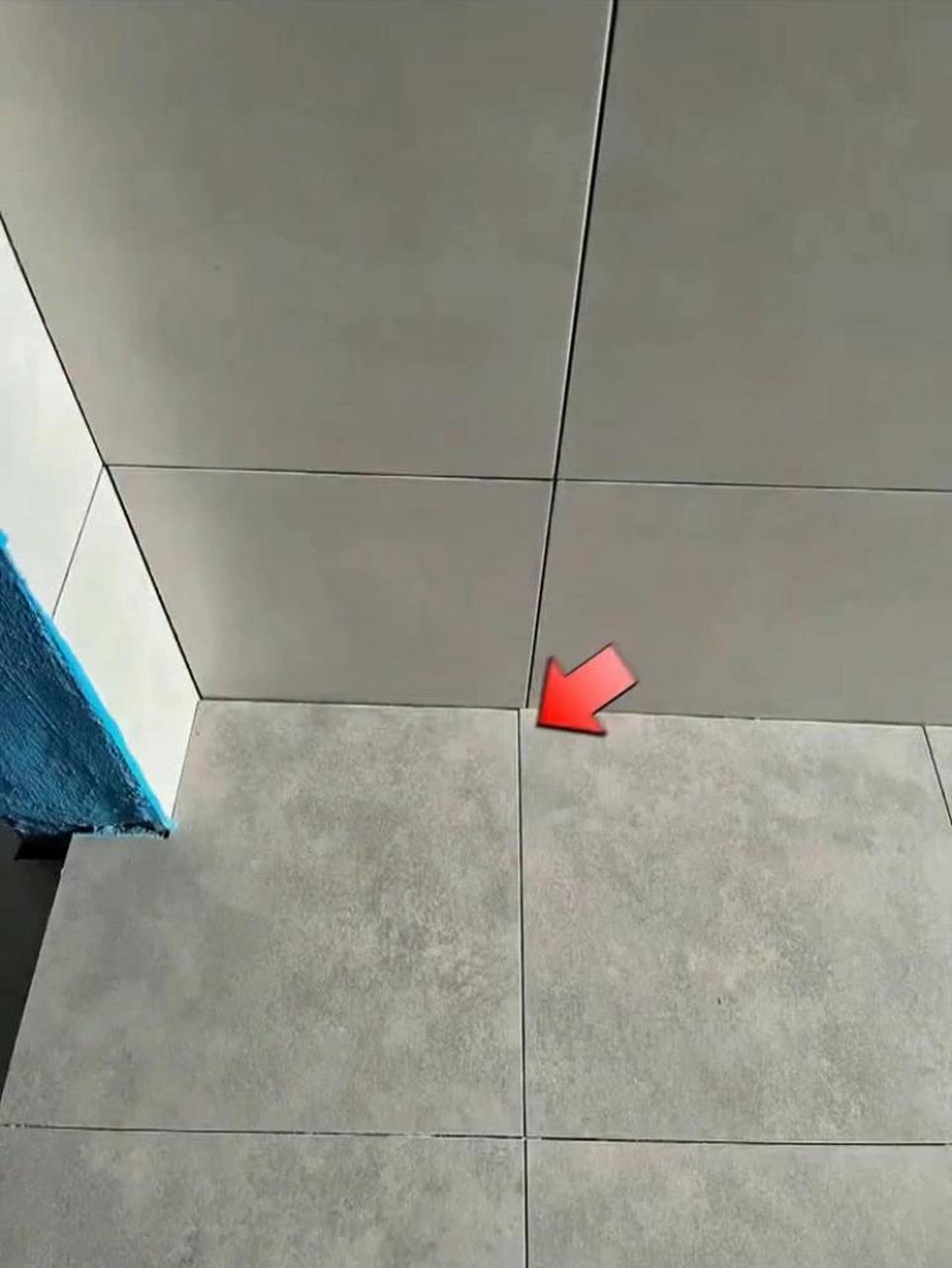 墙上瓷砖碎了怎么办(墙上瓷砖碎了怎么办小妙招)